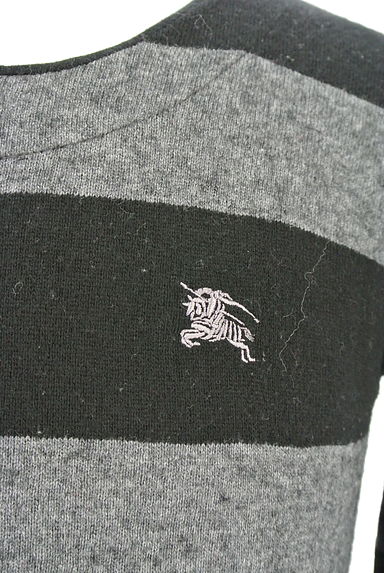 BURBERRY BLACK LABEL（バーバリーブラックレーベル）の古着「ボーダー柄ワンポイント刺繍ニット（ニット）」大画像４へ