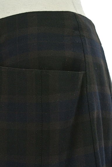 EVEX by KRIZIA（エヴェックス バイ クリツィア）の古着「大人チェック柄フレアスカート（スカート）」大画像４へ