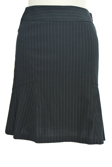 INDIVI（インディヴィ）の古着「ピンストライプ膝上マーメイドスカート（ミニスカート）」大画像１へ