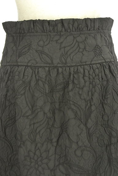 LOVE MOSCHINO（ラブモスキーノ）の古着「花刺繍のチャイナ風ミニスカート（ミニスカート）」大画像５へ