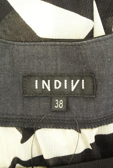 INDIVI（インディヴィ）の古着「ストレッチチュールブラウス（カットソー・プルオーバー）」大画像６へ