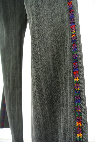ITALIYA（伊太利屋）の古着「花柄刺繍ワイドデニムパンツ（デニムパンツ）」大画像５へ