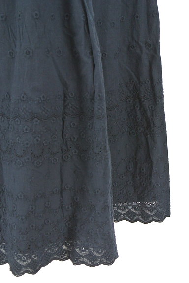 Cynthia Rowley（シンシアローリー）の古着「刺繍コットン膝丈スカート（スカート）」大画像５へ