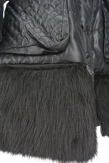 ADOLFO DOMINGUEZ（アドルフォドミンゲス）の古着「裾ファー光沢中綿入ロングコート（コート）」大画像５へ