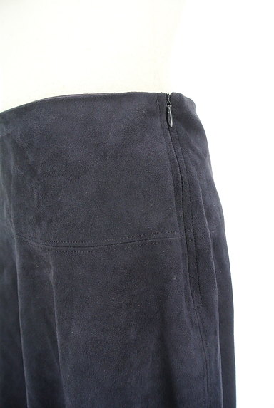 NATURAL BEAUTY BASIC（ナチュラルビューティベーシック）の古着「スエード膝下丈スカート（スカート）」大画像４へ