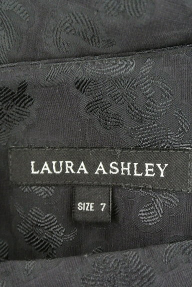 Laura Ashley（ローラアシュレイ）の古着「花刺繍フリルロングスカート（ロングスカート・マキシスカート）」大画像６へ
