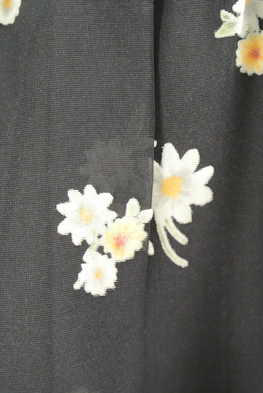 Rirandture（リランドチュール）の古着「ベロア花柄フレアミニスカート（ミニスカート）」大画像４へ