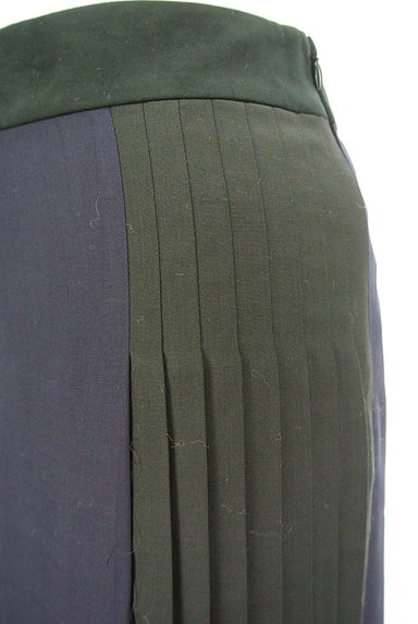 iCB（アイシービー）の古着「プリーツ切替膝丈スカート（スカート）」大画像４へ