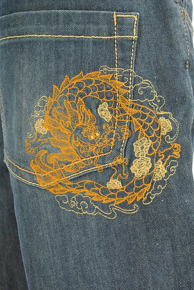 VIVIENNE TAM（ヴィヴィアンタム）の古着「刺繍入りサブリナデニム（デニムパンツ）」大画像５へ