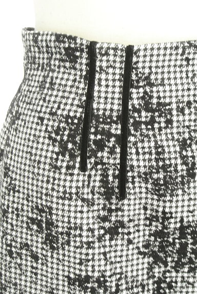 JUSGLITTY（ジャスグリッティー）の古着「千鳥格子×フロッキー花柄タイトスカート（スカート）」大画像４へ