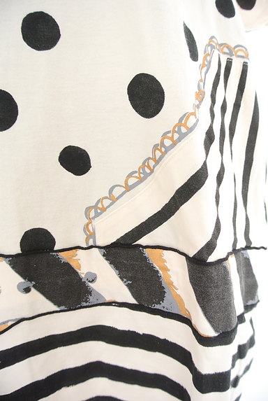 TSUMORI CHISATO（ツモリチサト）の古着「マルチドット柄ロングＴシャツワンピ（Ｔシャツ）」大画像５へ