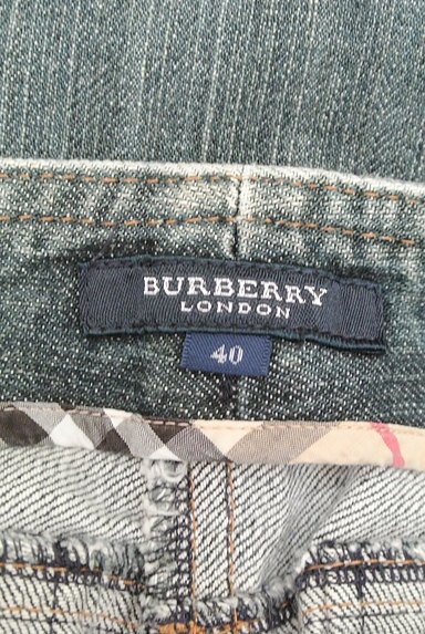 BURBERRY（バーバリー）の古着「膝上タックデニムスカート（スカート）」大画像６へ