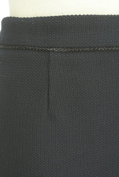 INDIVI（インディヴィ）の古着「無地セミタイトスカート（スカート）」大画像４へ
