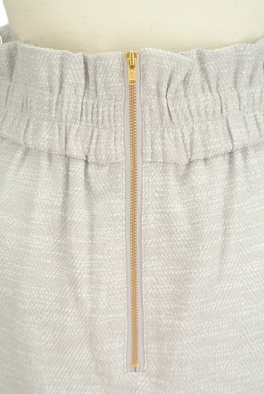 JILL by JILLSTUART（ジルバイジルスチュアート）の古着「バックル付美ウエストラインスカート（スカート）」大画像５へ