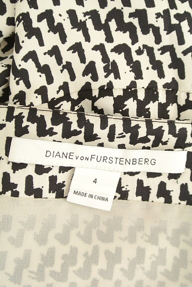 DIANE VON FURSTENBERG（ダイアンフォンファステンバーグ）の古着「総柄セミフレアミニスカート（ミニスカート）」大画像６へ