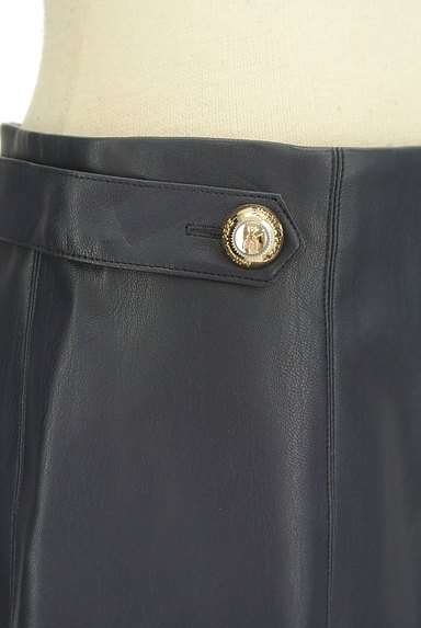 PATRIZIA PEPE（パトリッツィアペペ）の古着「裾レース革スカート（ミニスカート）」大画像４へ