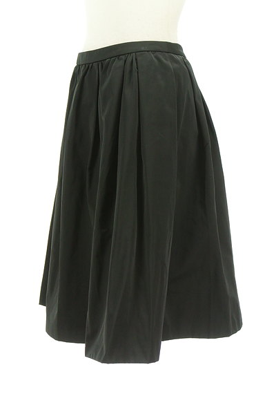 Spick and Span（スピック＆スパン）の古着「光沢ブラックカラーの大人艶スカート（スカート）」大画像３へ