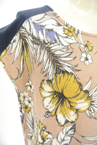 Dignite collier（ディニテ　コリエ）の古着「ボタニカル花柄大人フレンチワンピース（ワンピース・チュニック）」大画像４へ