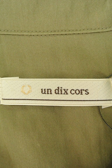 un dix cors（アンディコール）の古着「とろみカーキのゆったりフレンチ半袖シャツ（カジュアルシャツ）」大画像６へ