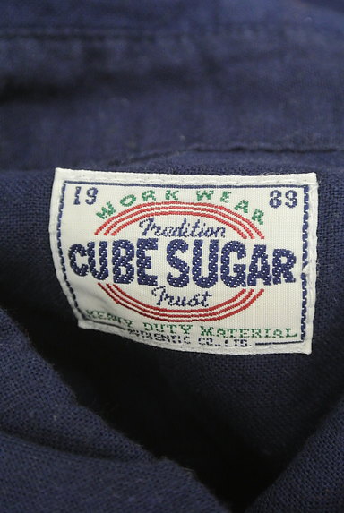CUBE SUGAR（キューブシュガー）の古着「コルクボタンコットンシャツ（カジュアルシャツ）」大画像６へ