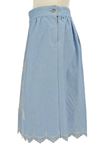 KEITA MARUYAMA（ケイタマルヤマ）の古着「刺繍入りダンガリースカート（スカート）」大画像３へ
