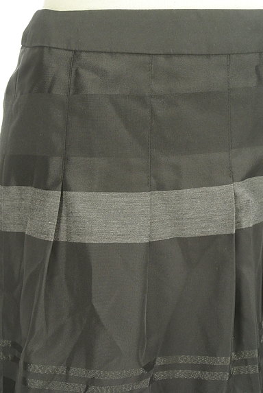 INDIVI（インディヴィ）の古着「デザインボーダーフレアスカート（スカート）」大画像４へ