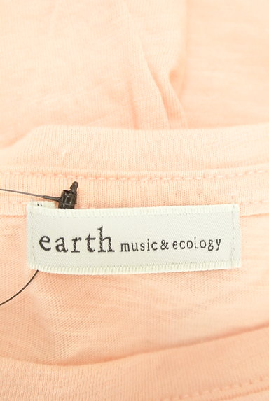 earth music&ecology（アースミュージック＆エコロジー）の古着「ＰＥＡＣＥプリントカットソー（Ｔシャツ）」大画像６へ