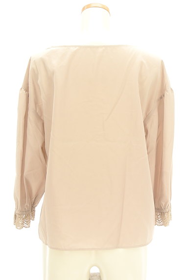 Couture Brooch（クチュールブローチ）の古着「刺繍デザイン7分袖カットソー（カットソー・プルオーバー）」大画像２へ