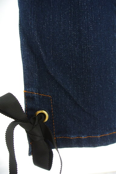 Couture Brooch（クチュールブローチ）の古着「裾リボンクロップドデニム（パンツ）」大画像５へ