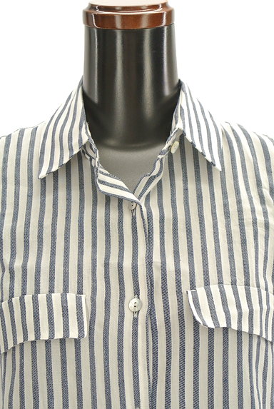 COMME CA DU MODE（コムサデモード）の古着「ストライプ柄ノースリーブシャツ（カジュアルシャツ）」大画像４へ