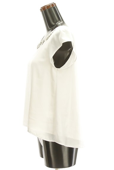 MERCURYDUO（マーキュリーデュオ）の古着「襟ビジュー半袖シフォンカットソー（カットソー・プルオーバー）」大画像３へ