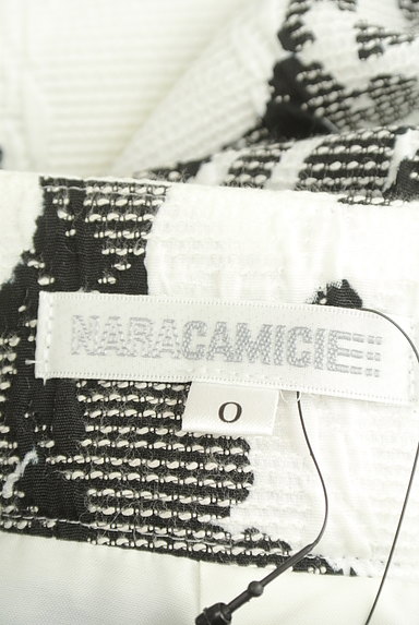 NARA CAMICIE（ナラカミーチェ）の古着「ミディ丈モノトーン花柄スカート（スカート）」大画像６へ