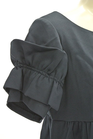 Couture Brooch（クチュールブローチ）の古着「袖ギャザーフリル切替ブラウス（カットソー・プルオーバー）」大画像４へ