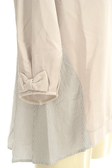 Couture Brooch（クチュールブローチ）の古着「変形切替ブラウス（カットソー・プルオーバー）」大画像４へ