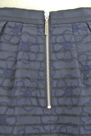 LAISSE PASSE（レッセパッセ）の古着「花刺繍×ボーダーミディ丈スカート（スカート）」大画像４へ