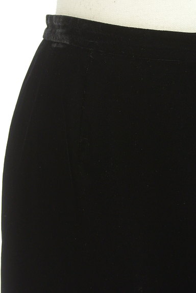 INDIVI（インディヴィ）の古着「膝下丈ベロアタイトスカート（スカート）」大画像４へ
