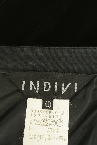 INDIVI（インディヴィ）の古着「膝下丈ベロアタイトスカート（スカート）」大画像６へ