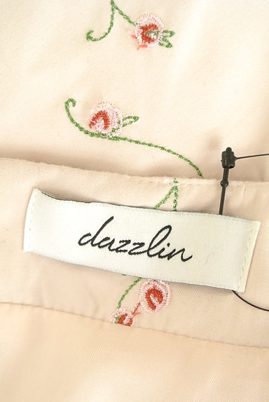 dazzlin（ダズリン）の古着「小花柄刺繍膝丈七分袖ワンピース（ワンピース・チュニック）」大画像６へ