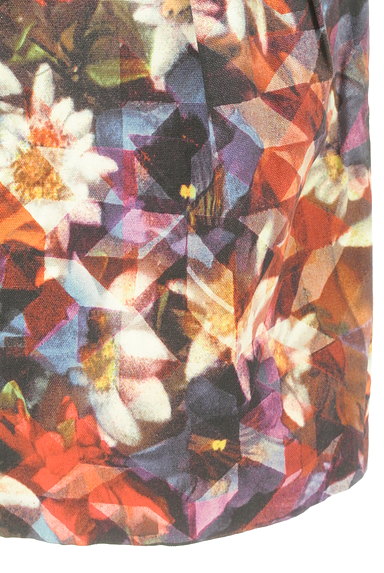 Paul Smith（ポールスミス）の古着「幾何学花柄ミニスカート（ミニスカート）」大画像５へ