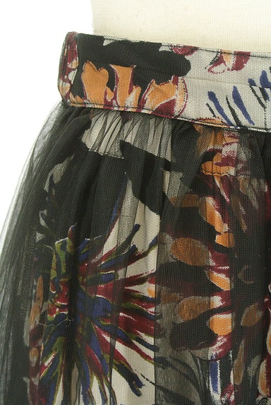 A.I.C（エーアイシー）の古着「大判フラワー×チュールミモレスカート（ロングスカート・マキシスカート）」大画像４へ