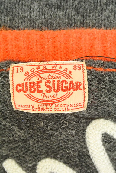 CUBE SUGAR（キューブシュガー）の古着「マルチ切替ロゴ刺繍ニットセーター（セーター）」大画像６へ