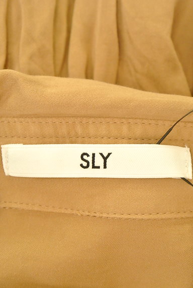 SLY（スライ）の古着「ボリューム袖微光沢シャツ（カジュアルシャツ）」大画像６へ