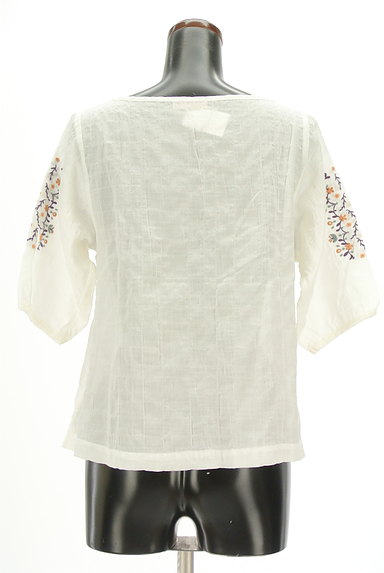 SM2（サマンサモスモス）の古着「袖刺繍シアーガーゼカットソー（カットソー・プルオーバー）」大画像２へ