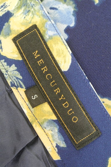 MERCURYDUO（マーキュリーデュオ）の古着「膝上丈花柄タックフレアスカート（ミニスカート）」大画像６へ