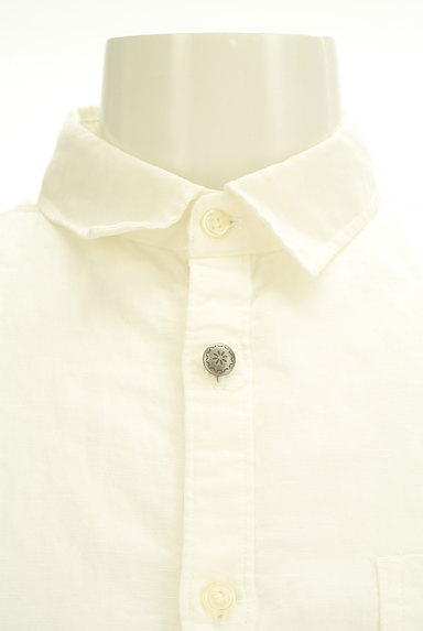 AZUL by moussy（アズールバイマウジー）の古着「ボタンアクセント七分袖シャツ（カジュアルシャツ）」大画像４へ