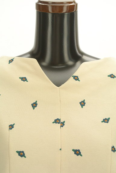 Jocomomola（ホコモモラ）の古着「小花刺繍スキッパーカラースウェット（スウェット・パーカー）」大画像４へ