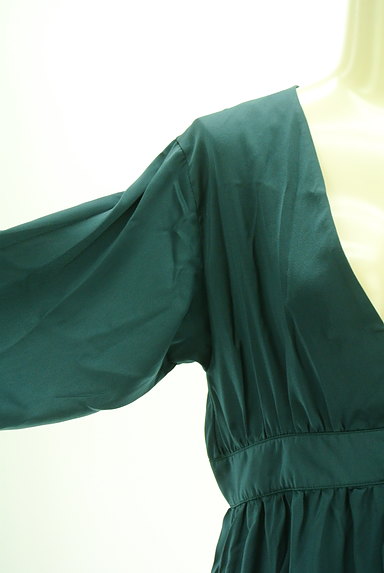 Avan Lily（アヴァンリリィ）の古着「七分袖サテンロングカーディガン（カーディガン・ボレロ）」大画像４へ