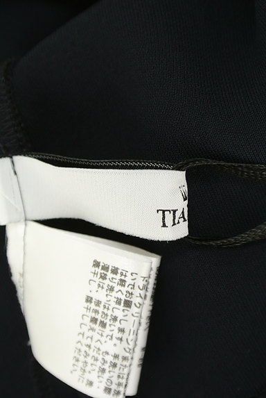 Tiara（ティアラ）の古着「七分袖タックフレアカットソー（カットソー・プルオーバー）」大画像６へ