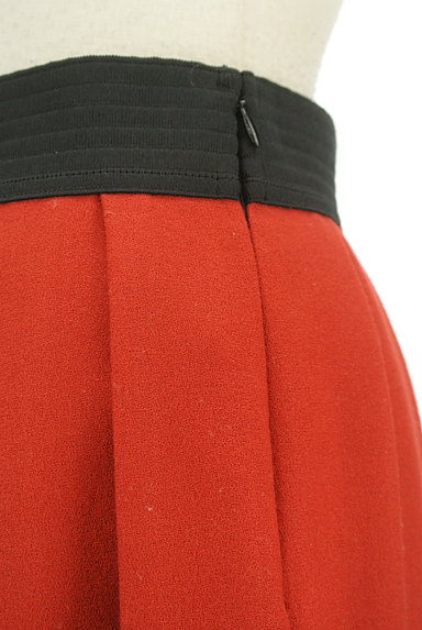 UNTITLED（アンタイトル）の古着「タックフレア膝丈スカート（スカート）」大画像４へ