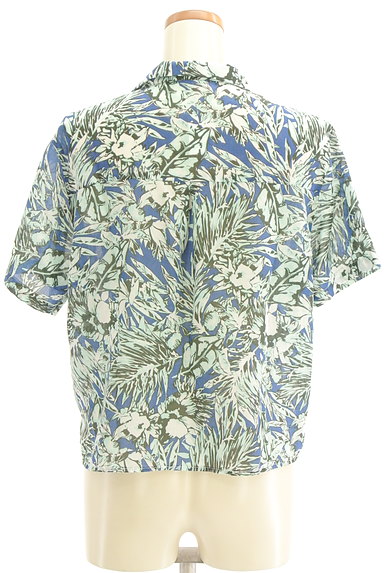 AZUL by moussy（アズールバイマウジー）の古着「ボタニカル柄オープンカラーシャツ（カジュアルシャツ）」大画像２へ
